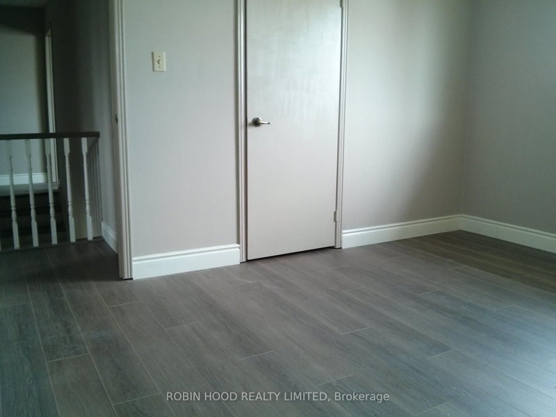 1953 Owlsnest Mississauga,ON L4W 2J1 — Photo 22