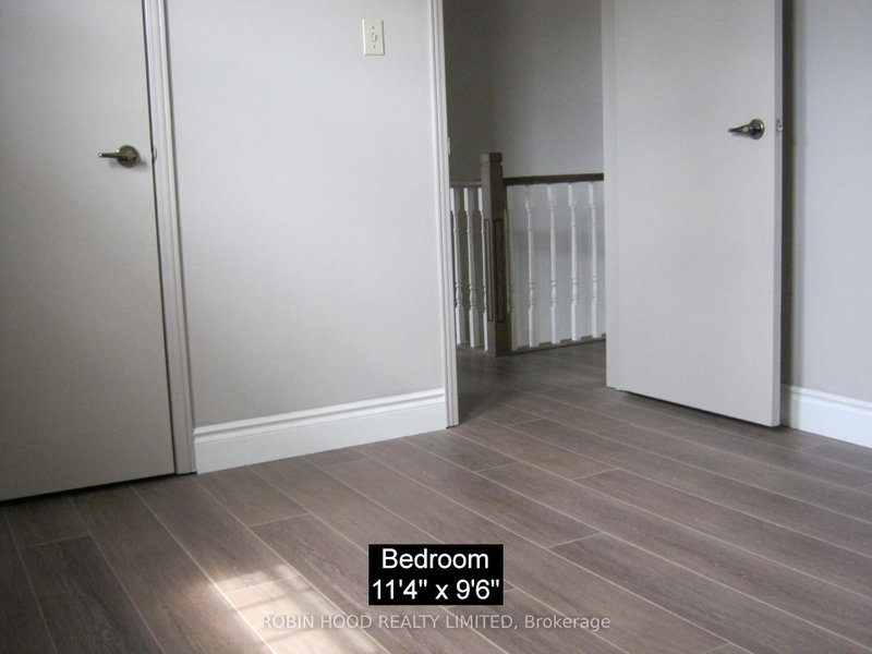 1953 Owlsnest Mississauga,ON L4W 2J1 — Photo 23