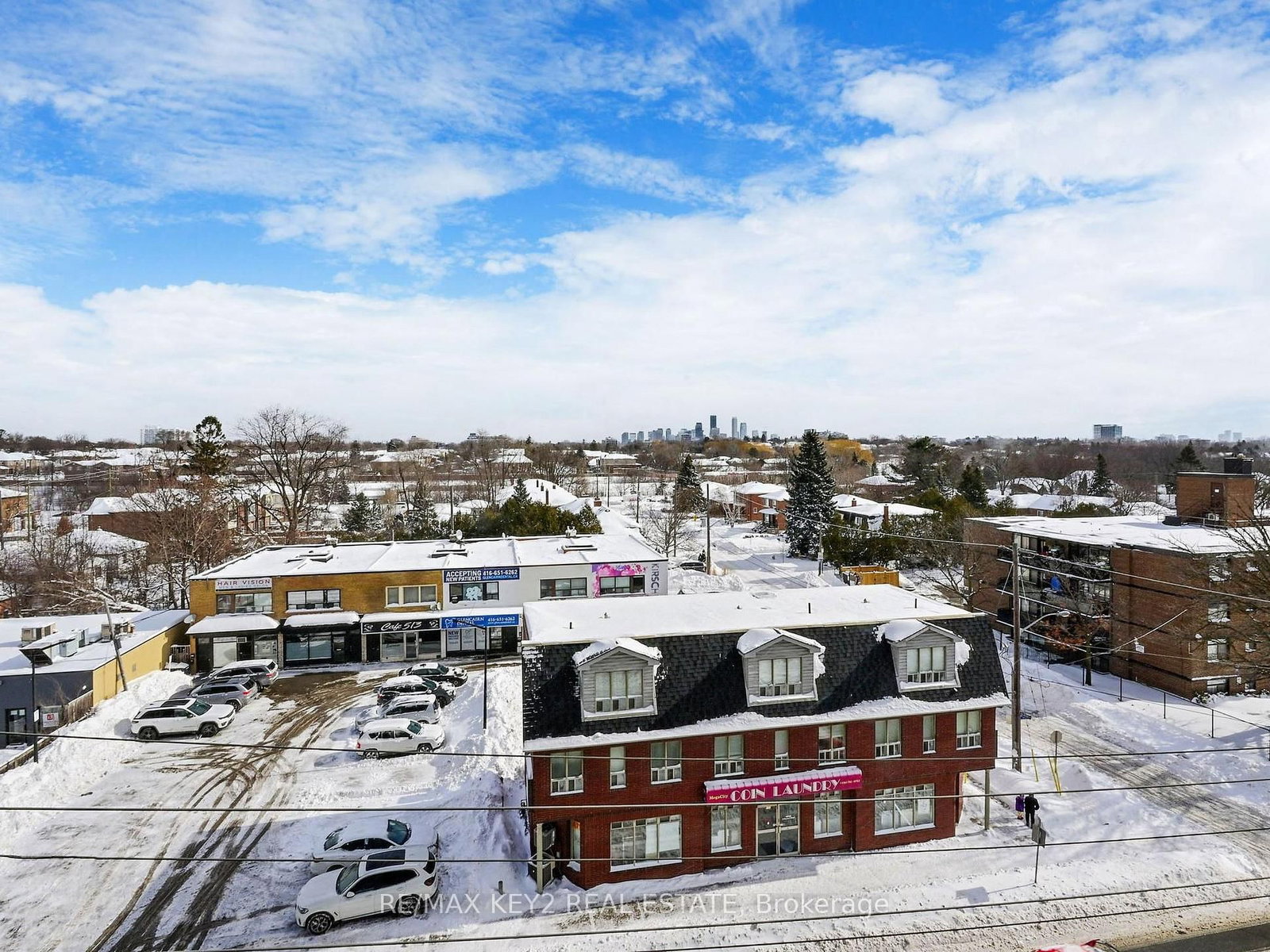 556 Marlee Avenue, Unit 611 - Photo 4