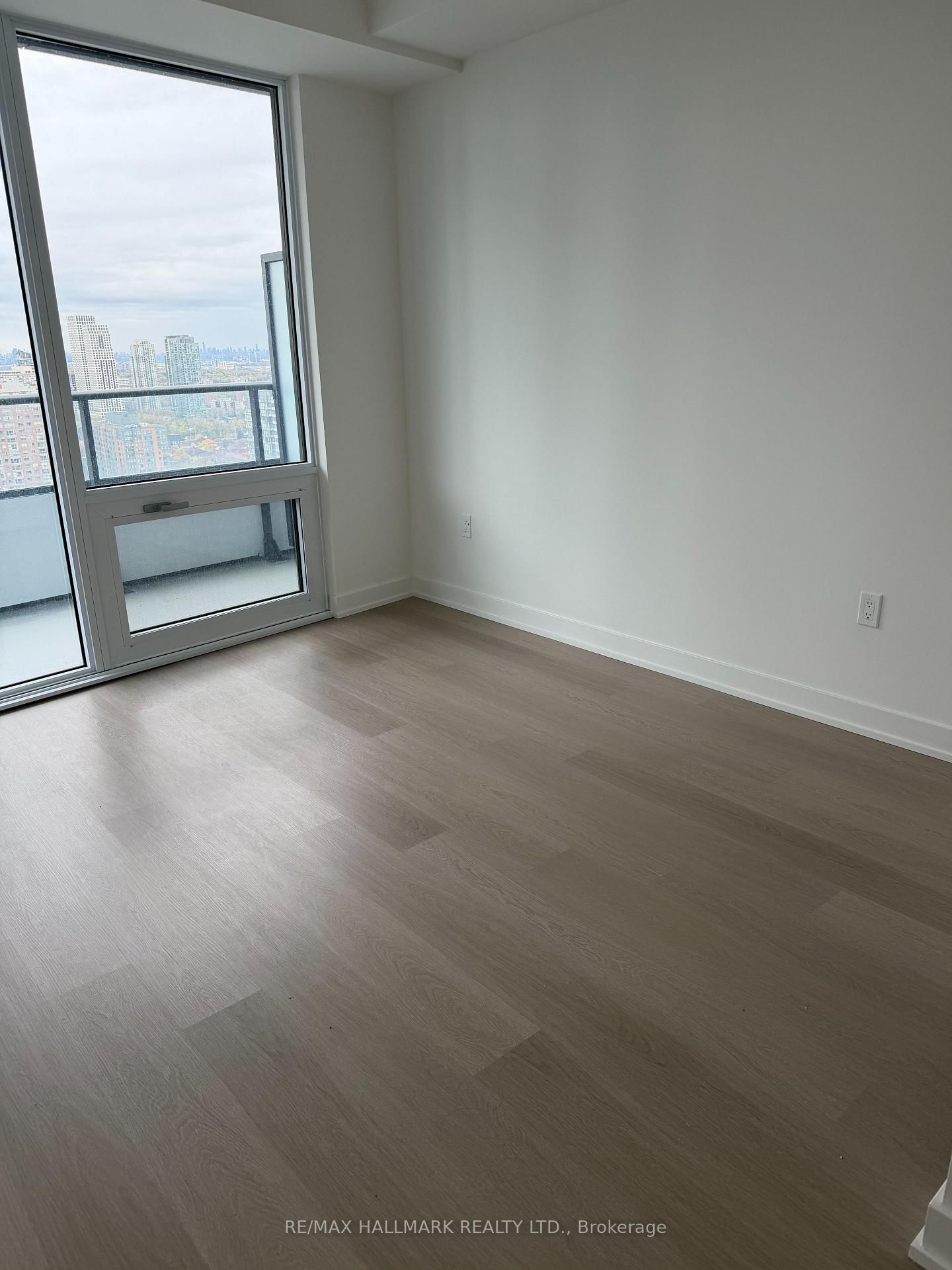 448 Burnhampthorpe Road, Unit 2306 - Photo 10