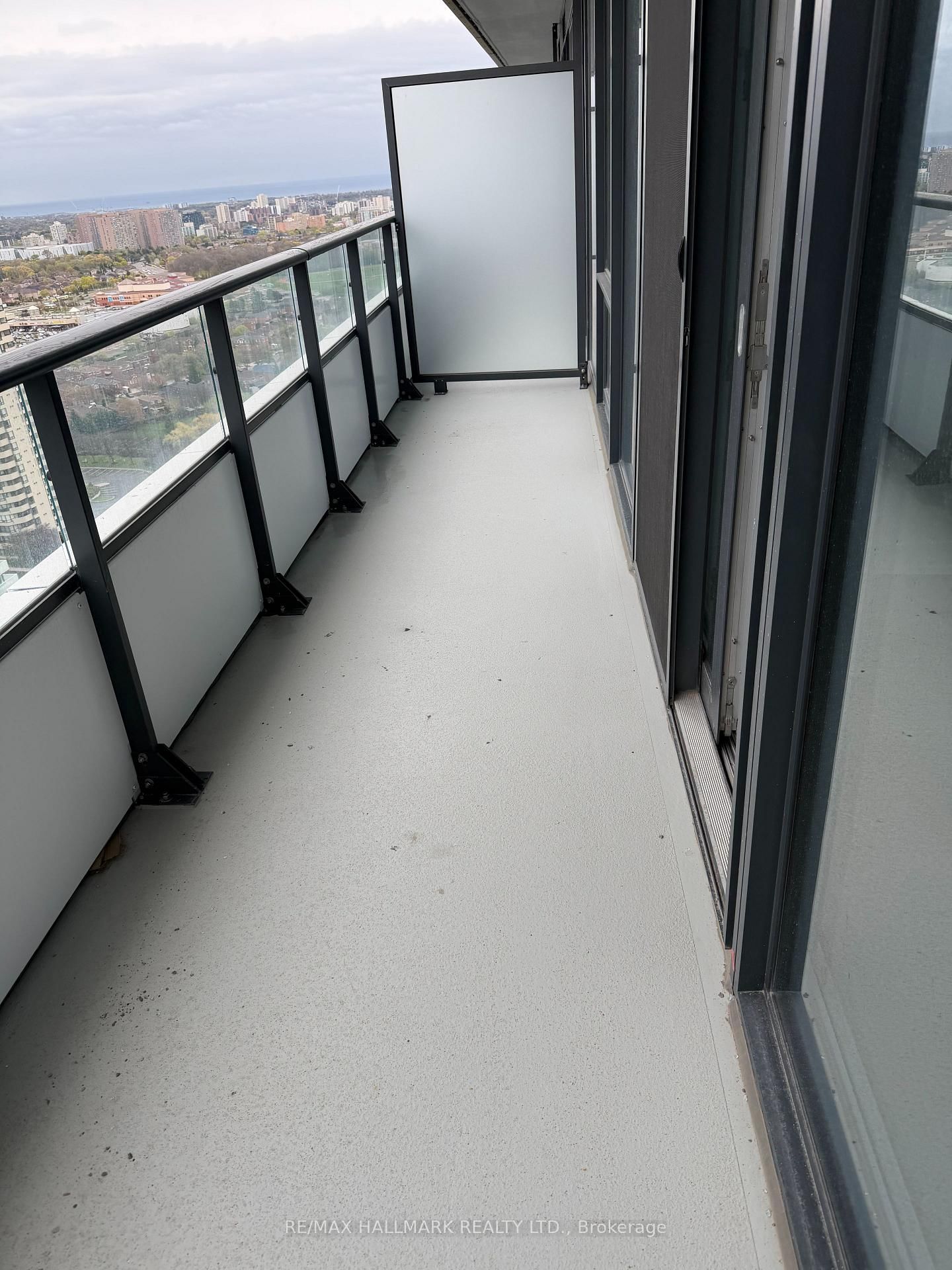 448 Burnhampthorpe Road, Unit 2306 - Photo 15