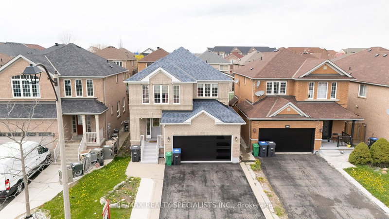 home for sale on 32 Feather Reed Way