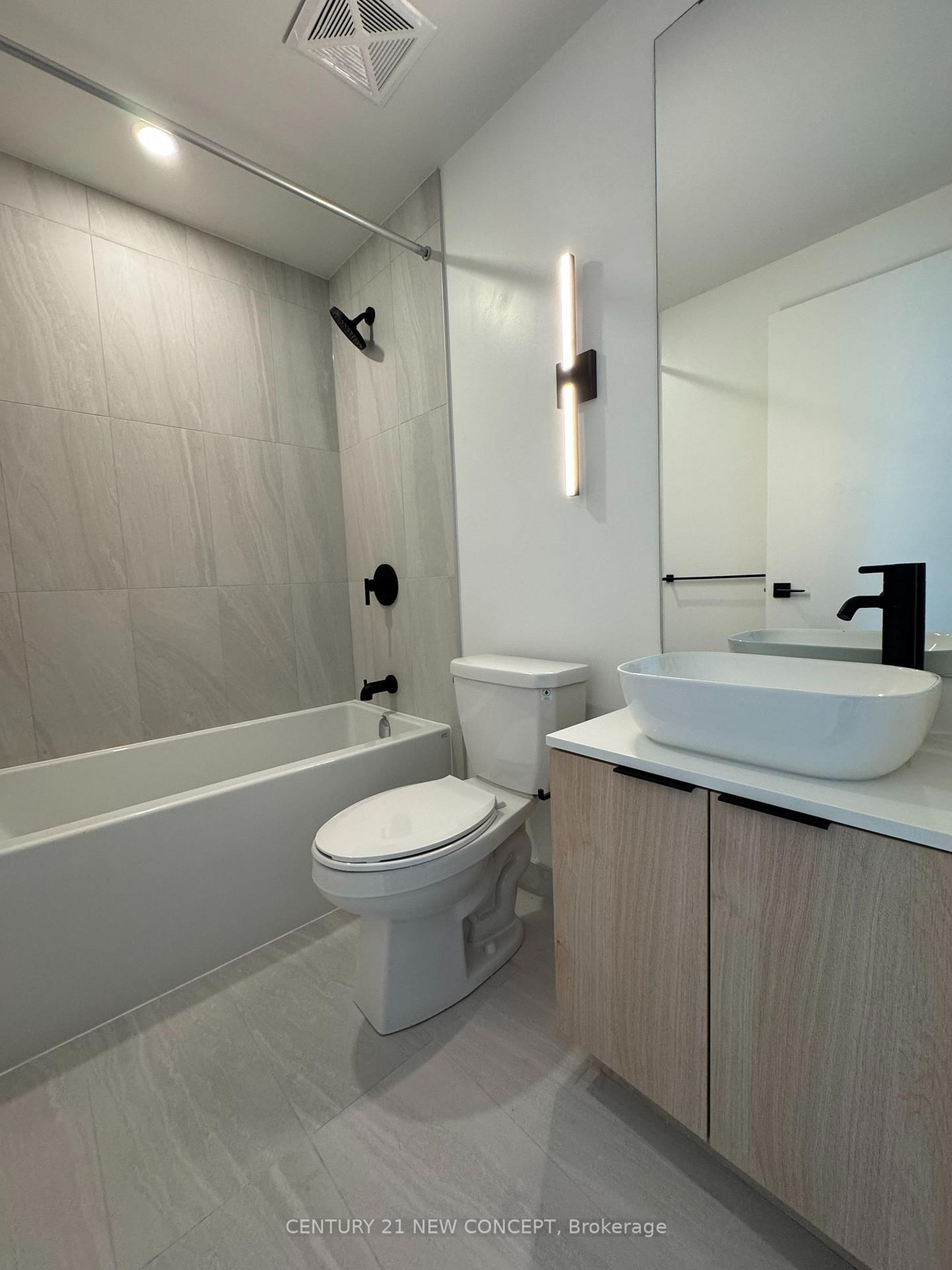 1185 Dupont Street, Unit 814 - Photo 8