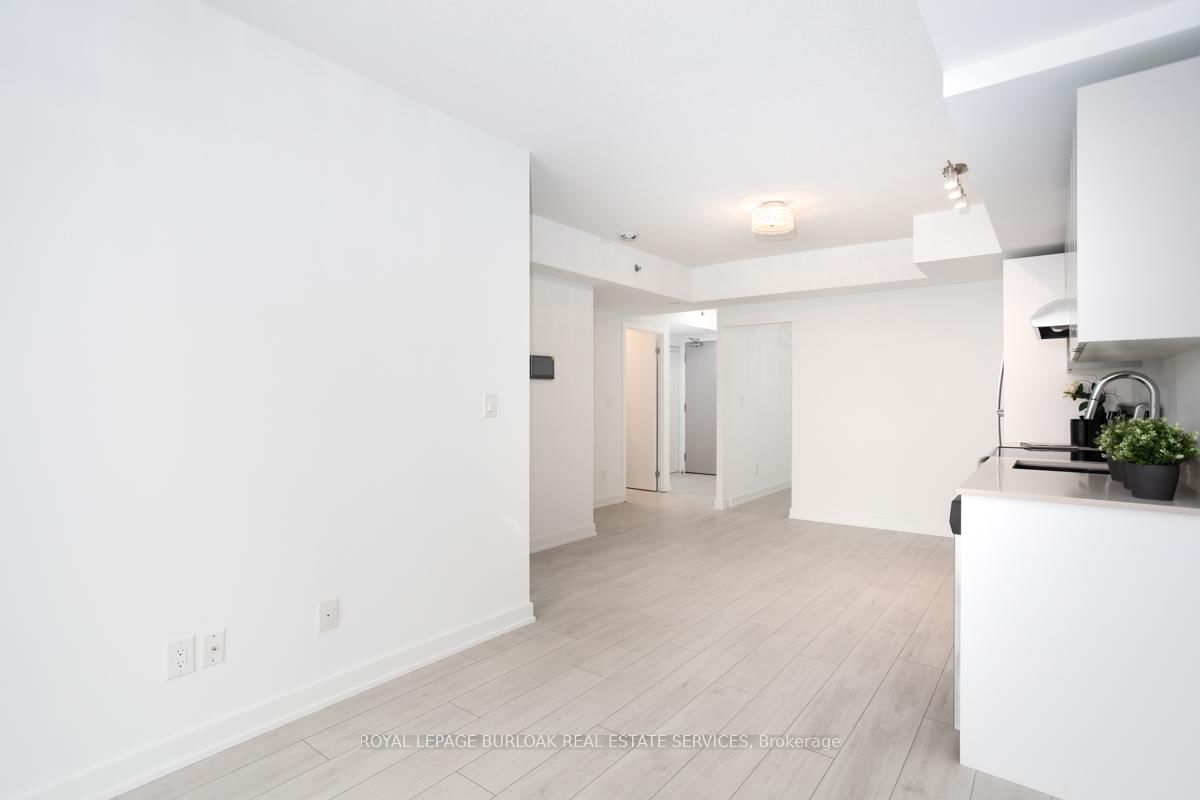 3210 Dakota Common, Unit A320 - Photo 10