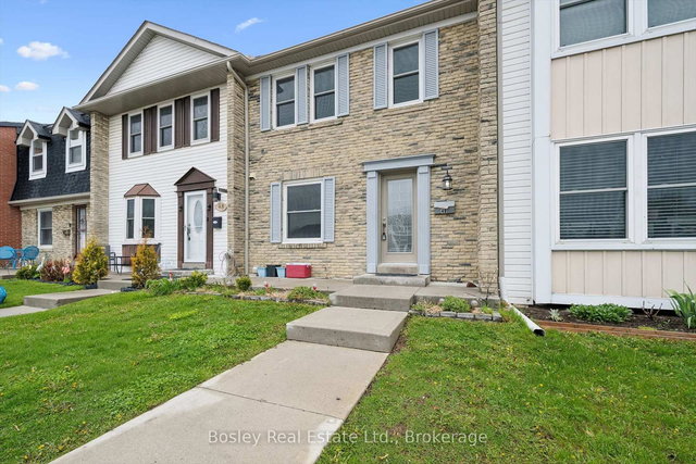 900 Central Park Drive
