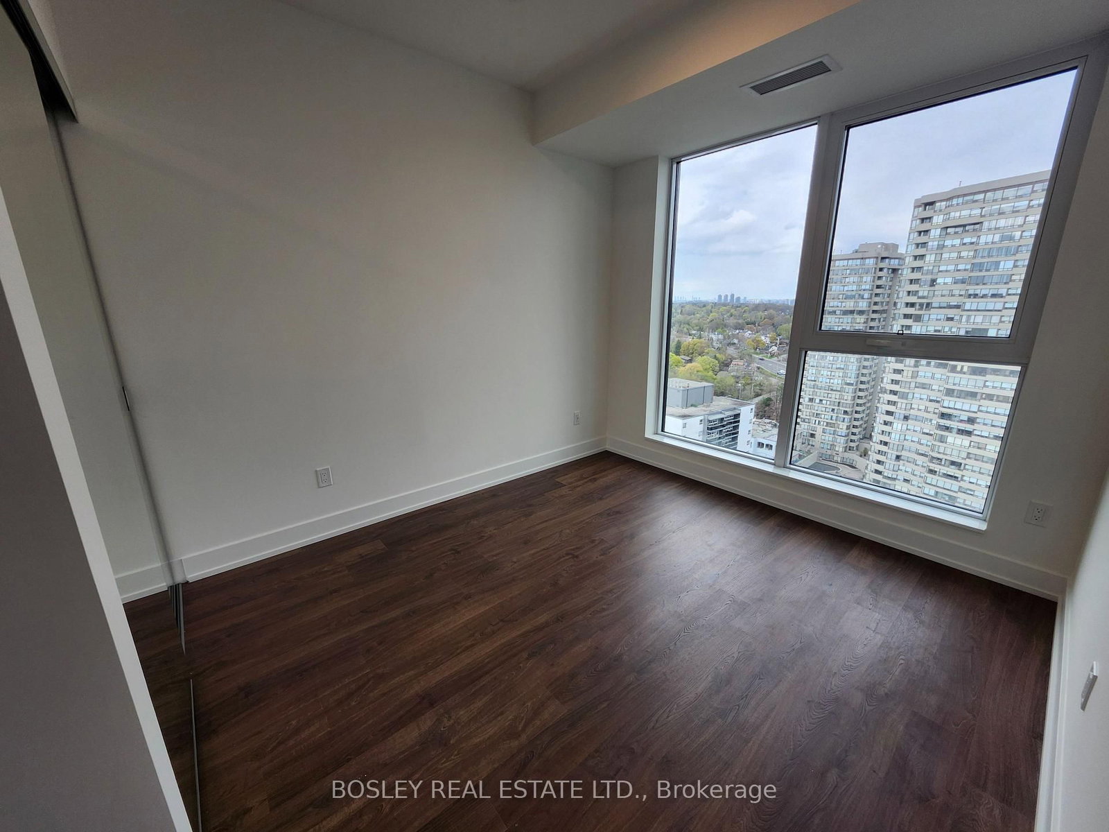25 Cordova Avenue, Unit 1702 - Photo 4