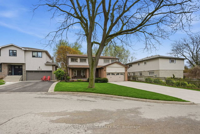 2127 Larabee Court