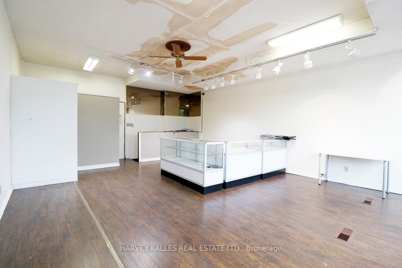 3811 Lake Shore Boulevard W - Photo 2