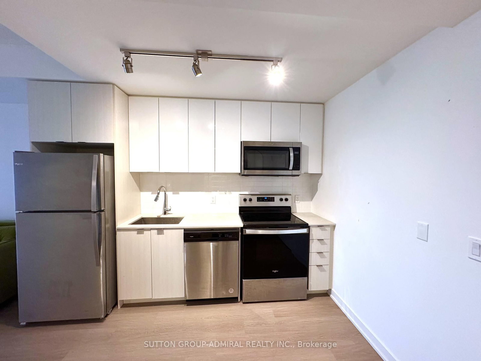 859 The Queensway, Unit 520 - Photo 14
