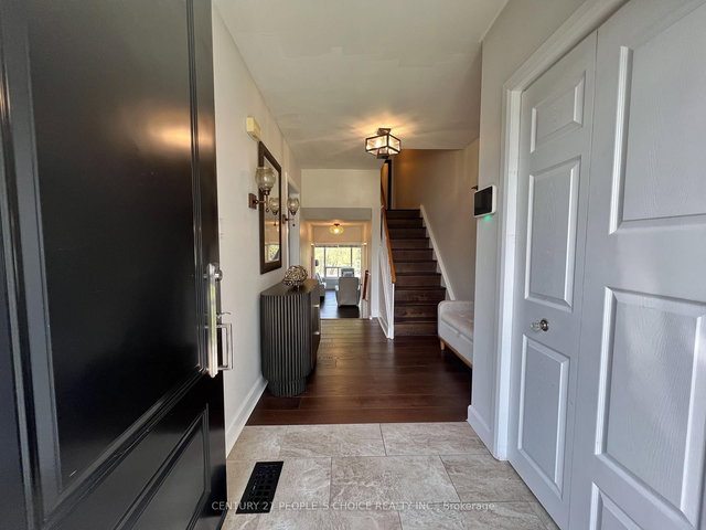 73 Newlin Crescent