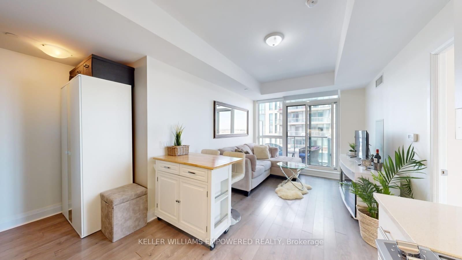 17 Zorra Street, Unit 1912 - Photo 10