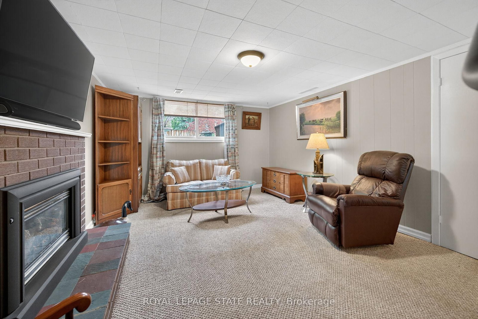 582 Woodview Road • Burlington, ON photo 32