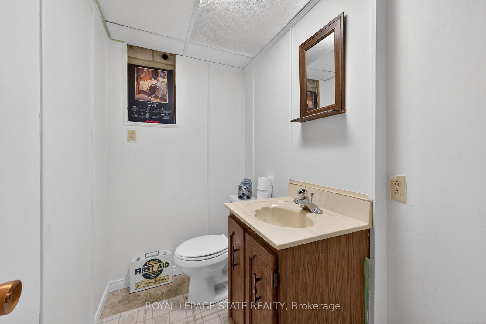 582 Woodview Road • Burlington, ON photo 36