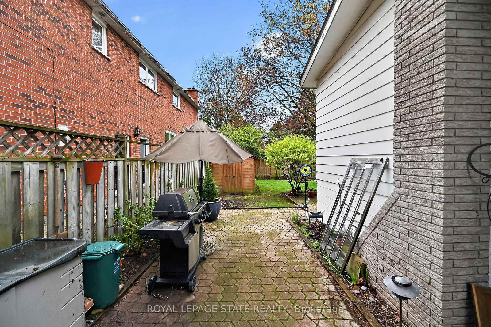 582 Woodview Road • Burlington, ON photo 37
