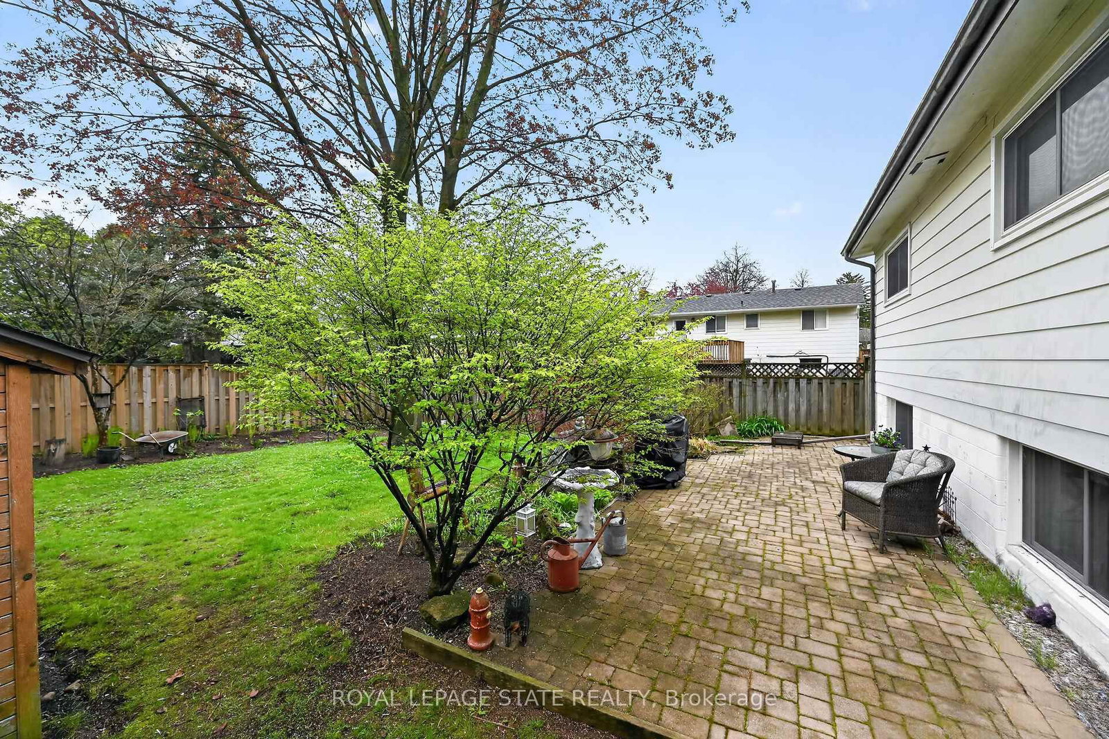 582 Woodview Road • Burlington, ON photo 40