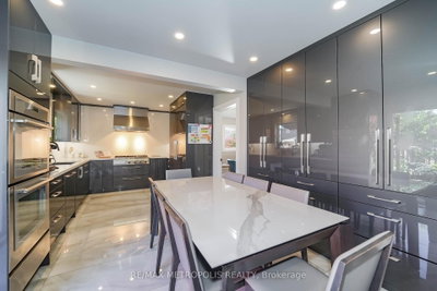 4392 Grassland Crescent • Mississauga, ON photo 9