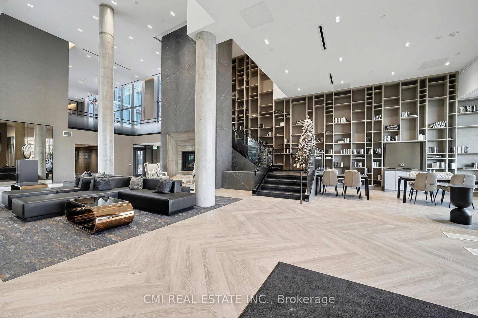 2450 Old Bronte Oakville,ON L6M 5P6 — Photo 4