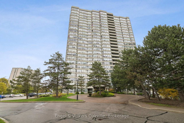 201 - 22 Hanover Road