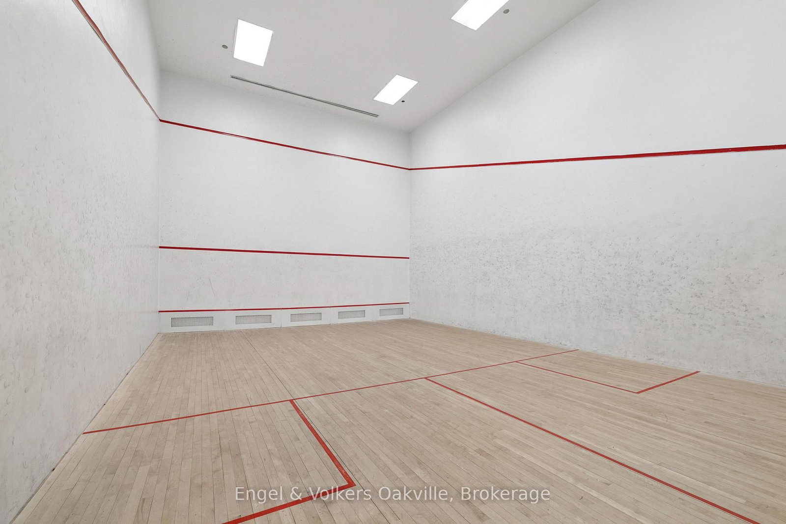 22 Hanover Road, Unit 201 - Photo 38