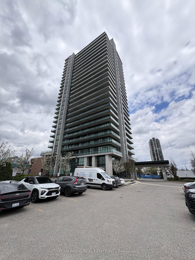 203 - 100 John Street