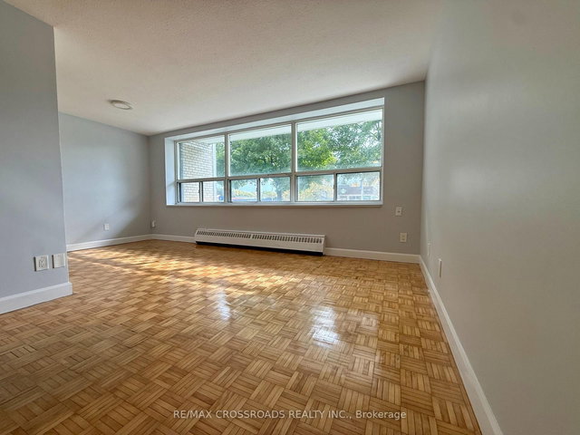 103 - 363 Lakeshore Road E