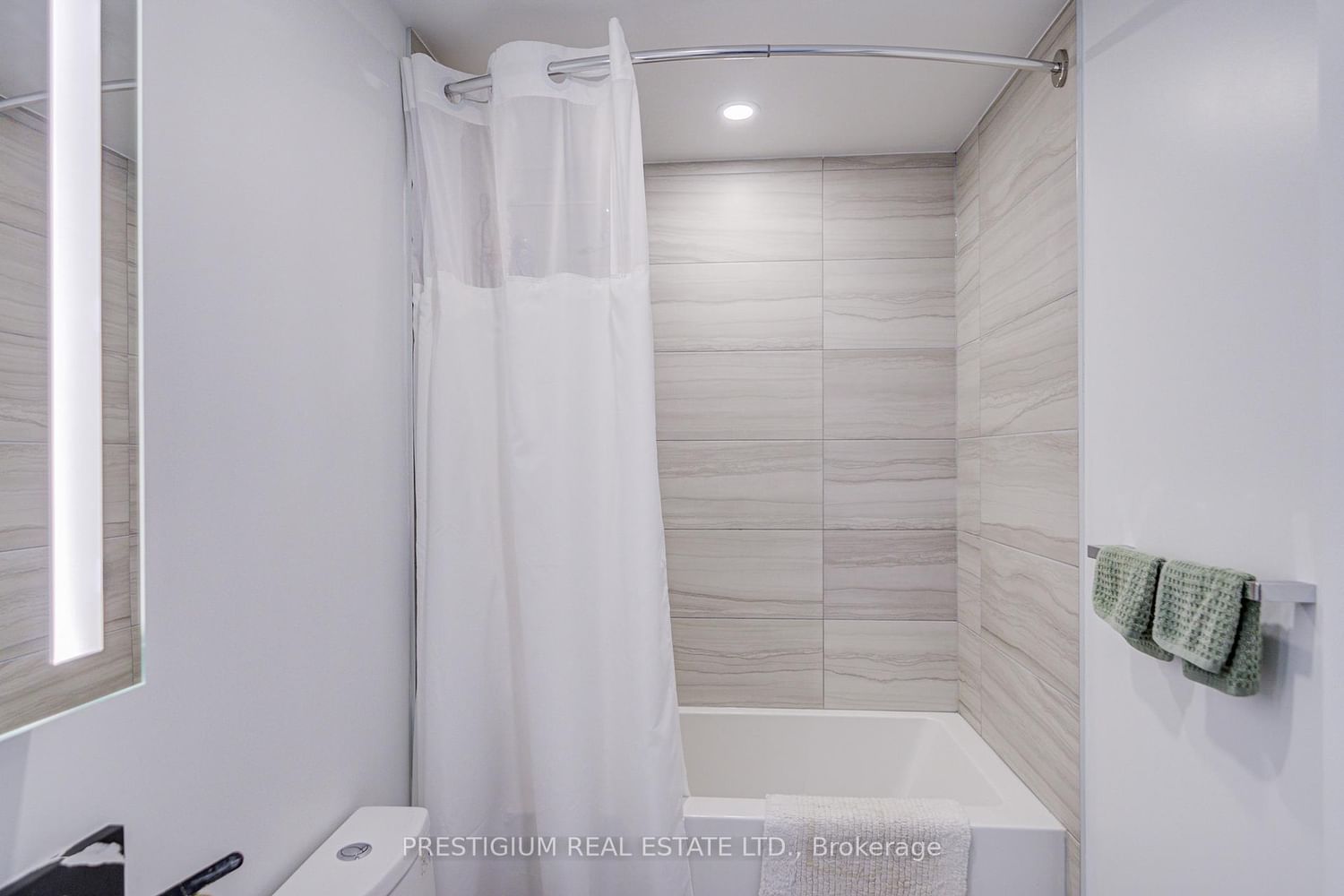 285 Dufferin Street, Unit 1311 - Photo 8