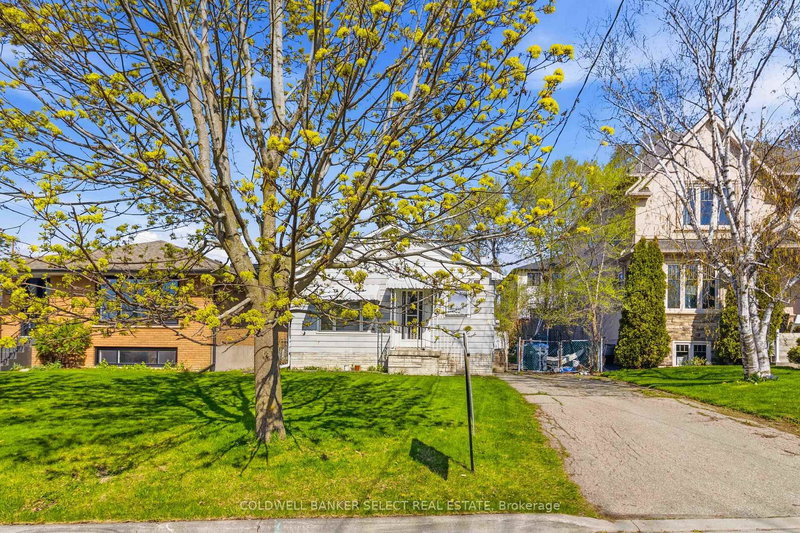 879 Sixth St, Mississauga, L5E 1N5 | Image 2
