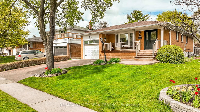87 Ambleside Dr, Brampton, L6Y 1C1 | Image 2