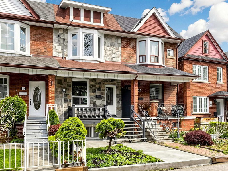 26 Millicent St, Toronto, M6H 1W4 | Image 2