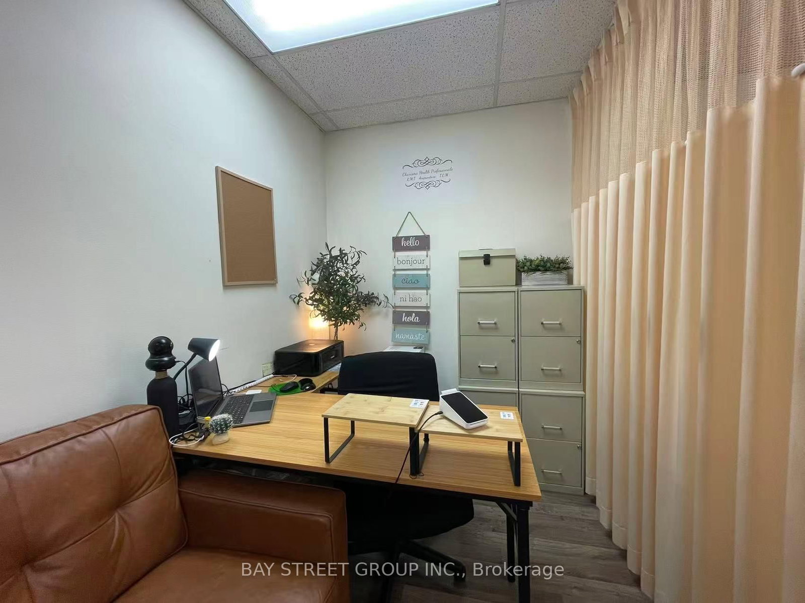 297 Lakeshore Road E, Unit 6 - Photo 3