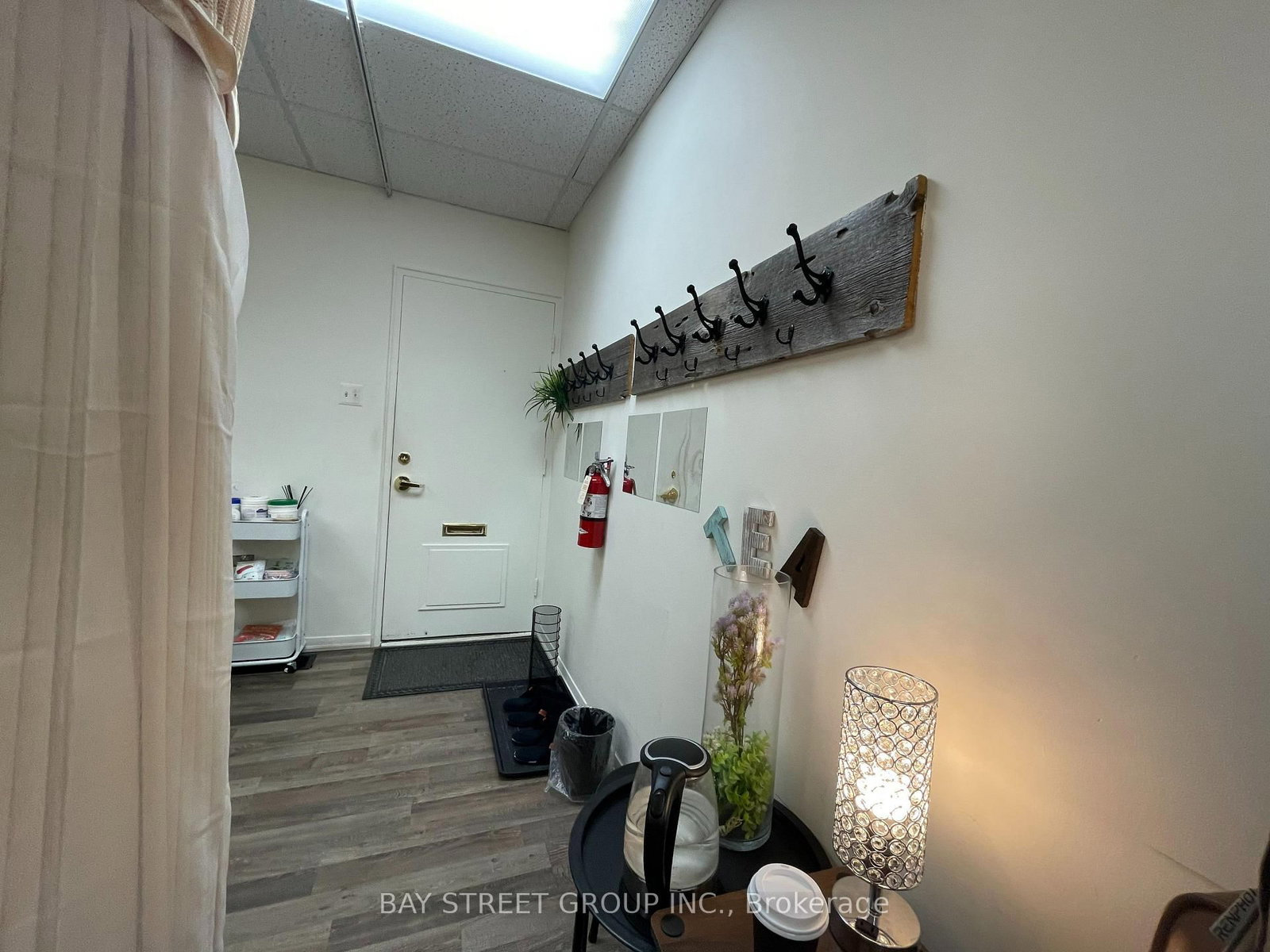297 Lakeshore Road E, Unit 6 - Photo 9