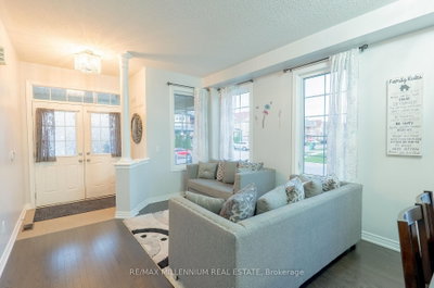 8 Zelda Road — photo 4