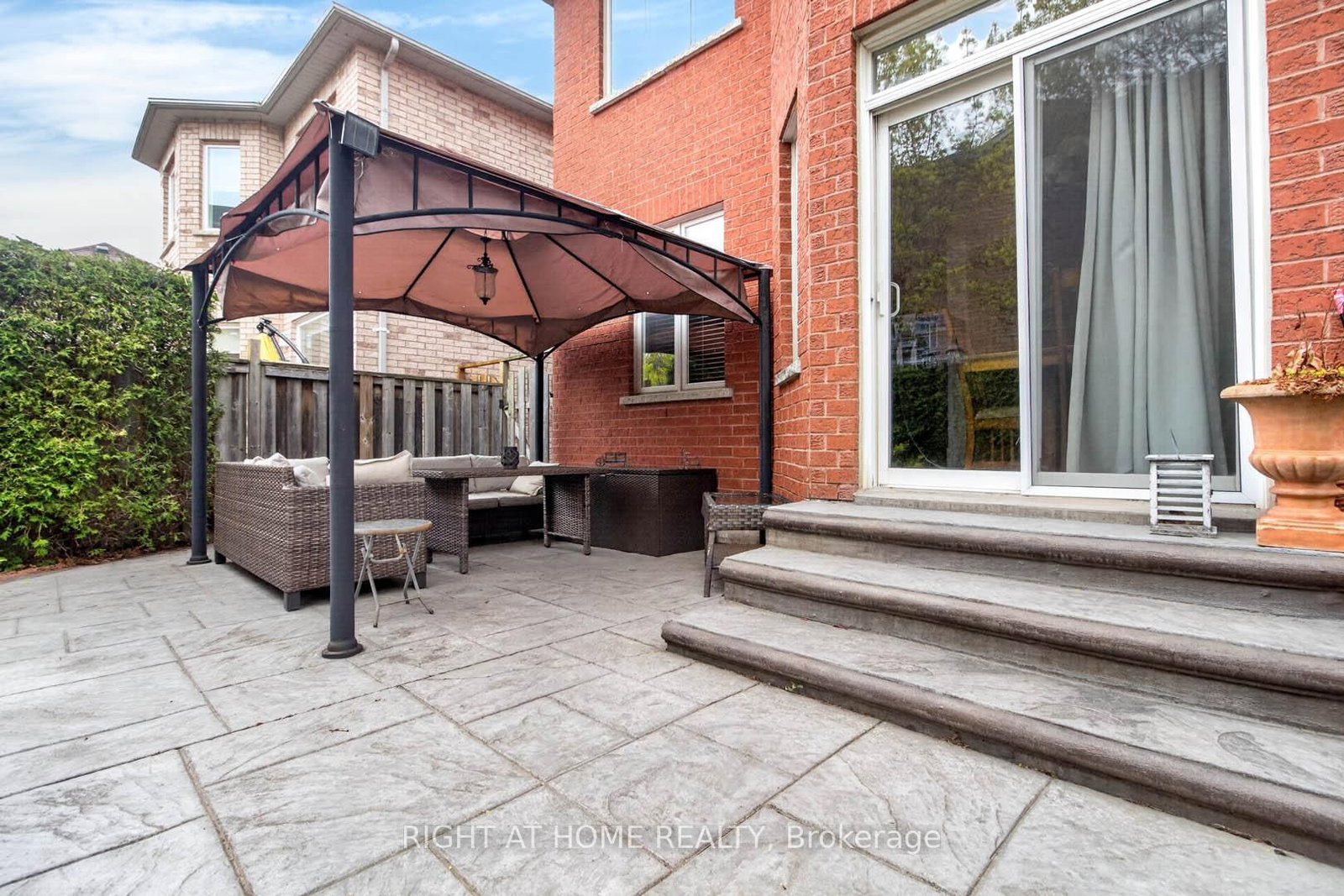5956 Rayshaw Crescent • Mississauga, ON photo 35