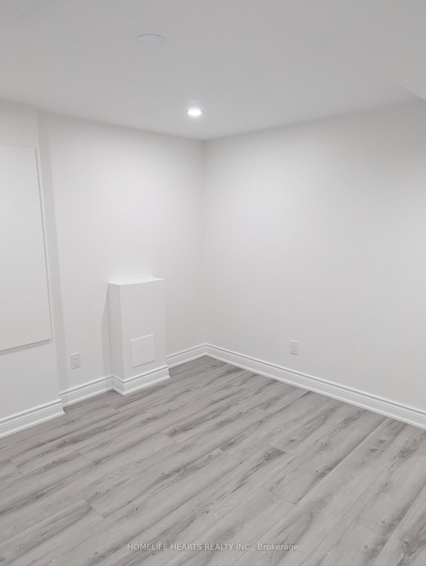 22 Exhibition Crescent, Unit Bsmt - Photo 19