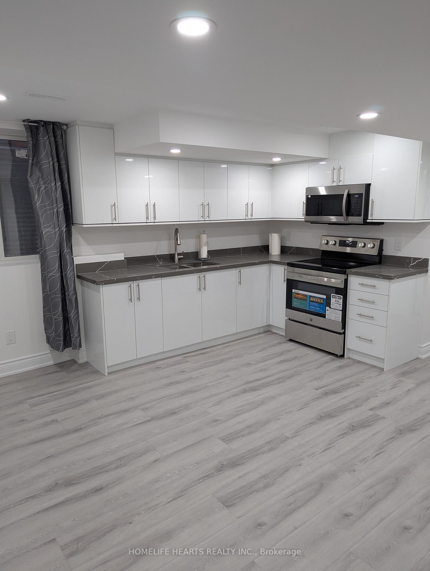 22 Exhibition Crescent, Unit Bsmt - Photo 9