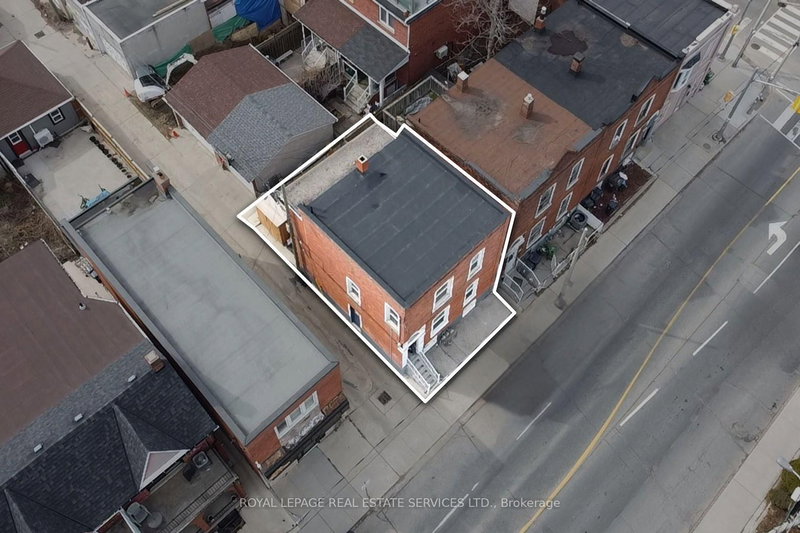home for sale on 740 Lansdowne Avenue