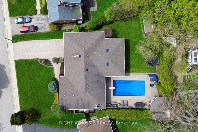 724 Courtland Place