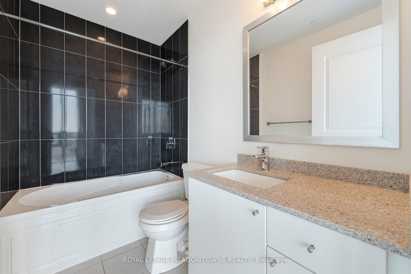 5025 Four Springs Avenue, Unit 1809 - Photo 6