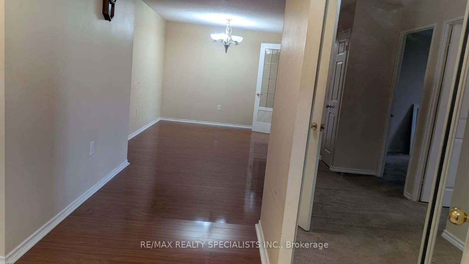 20 Cherrytree Drive, Unit 505 - Photo 10