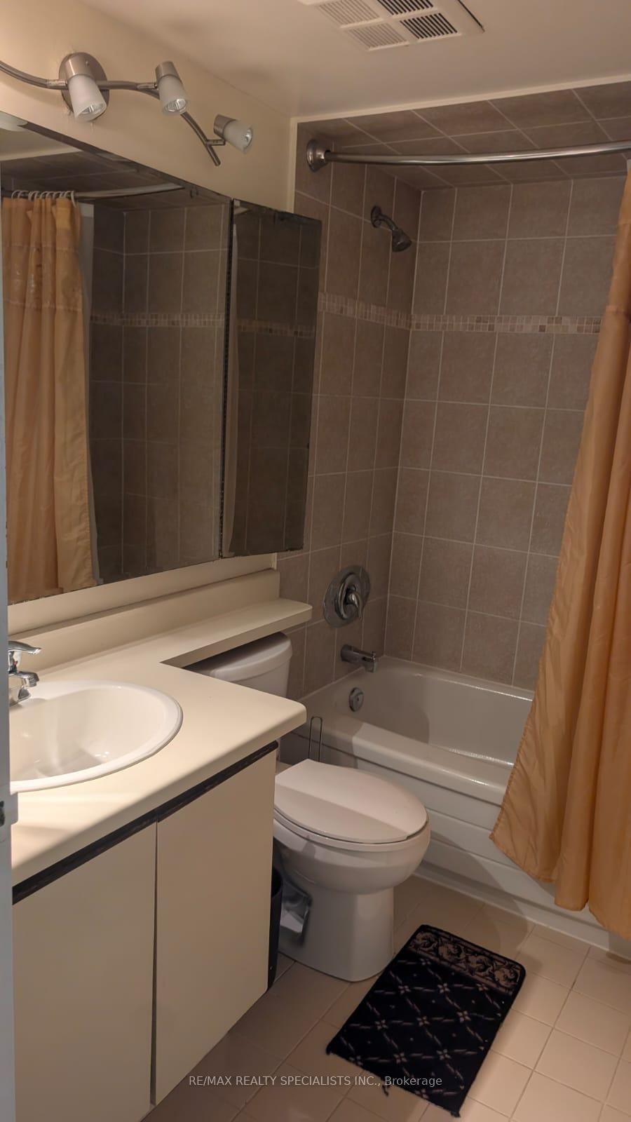 20 Cherrytree Drive, Unit 505 - Photo 4