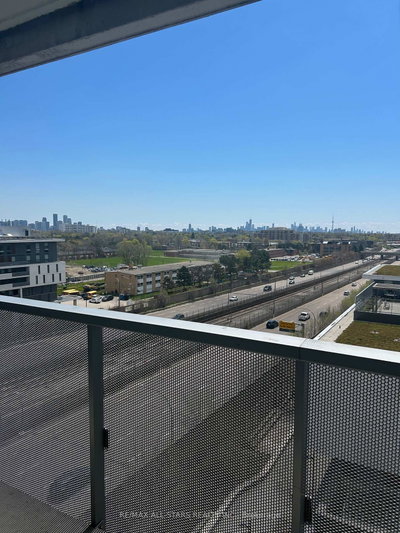 3-bed Condominium Apartment · 160 Flemington Rd