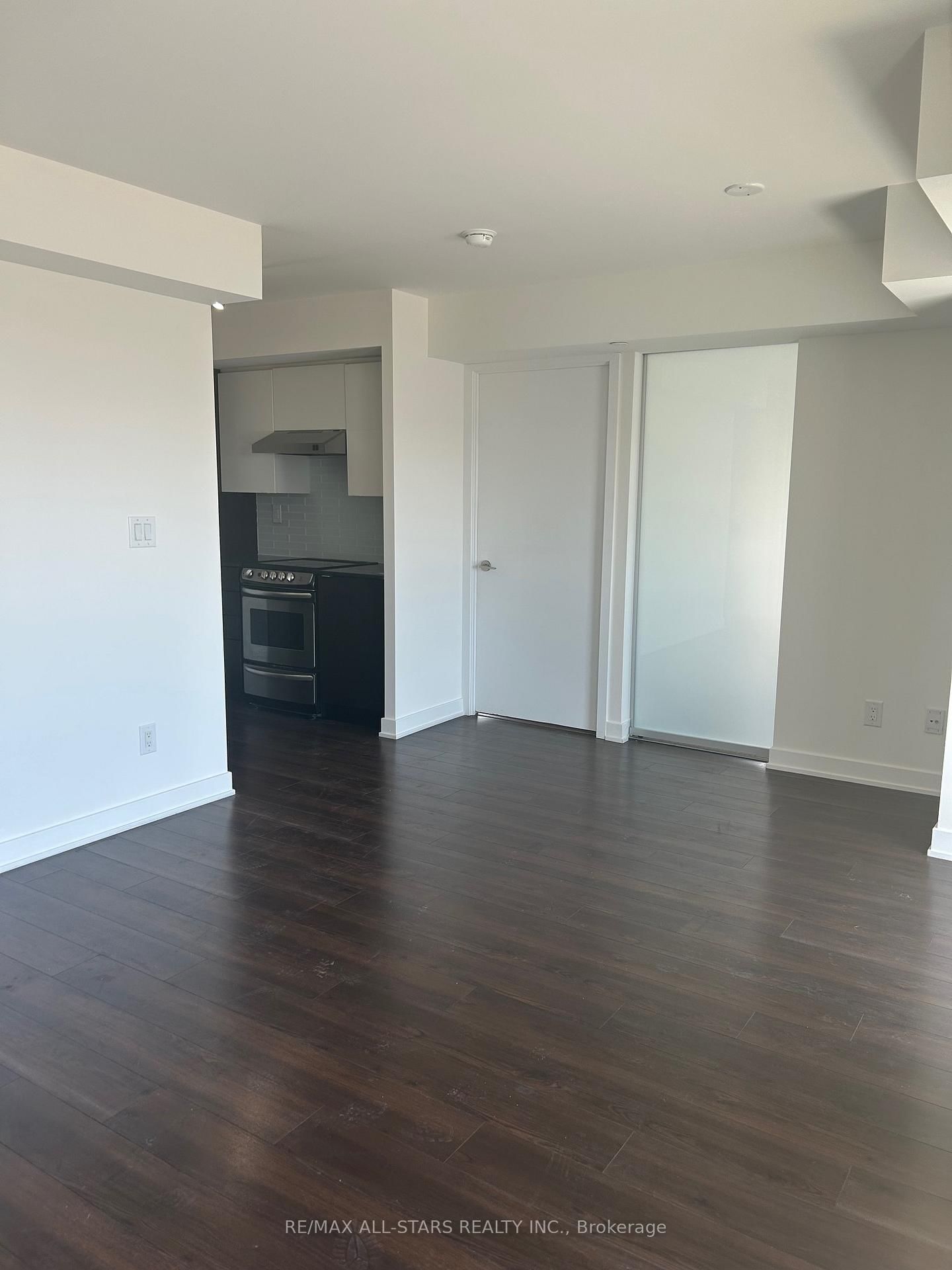 160 Flemington Road, Unit 1004 - Photo 10