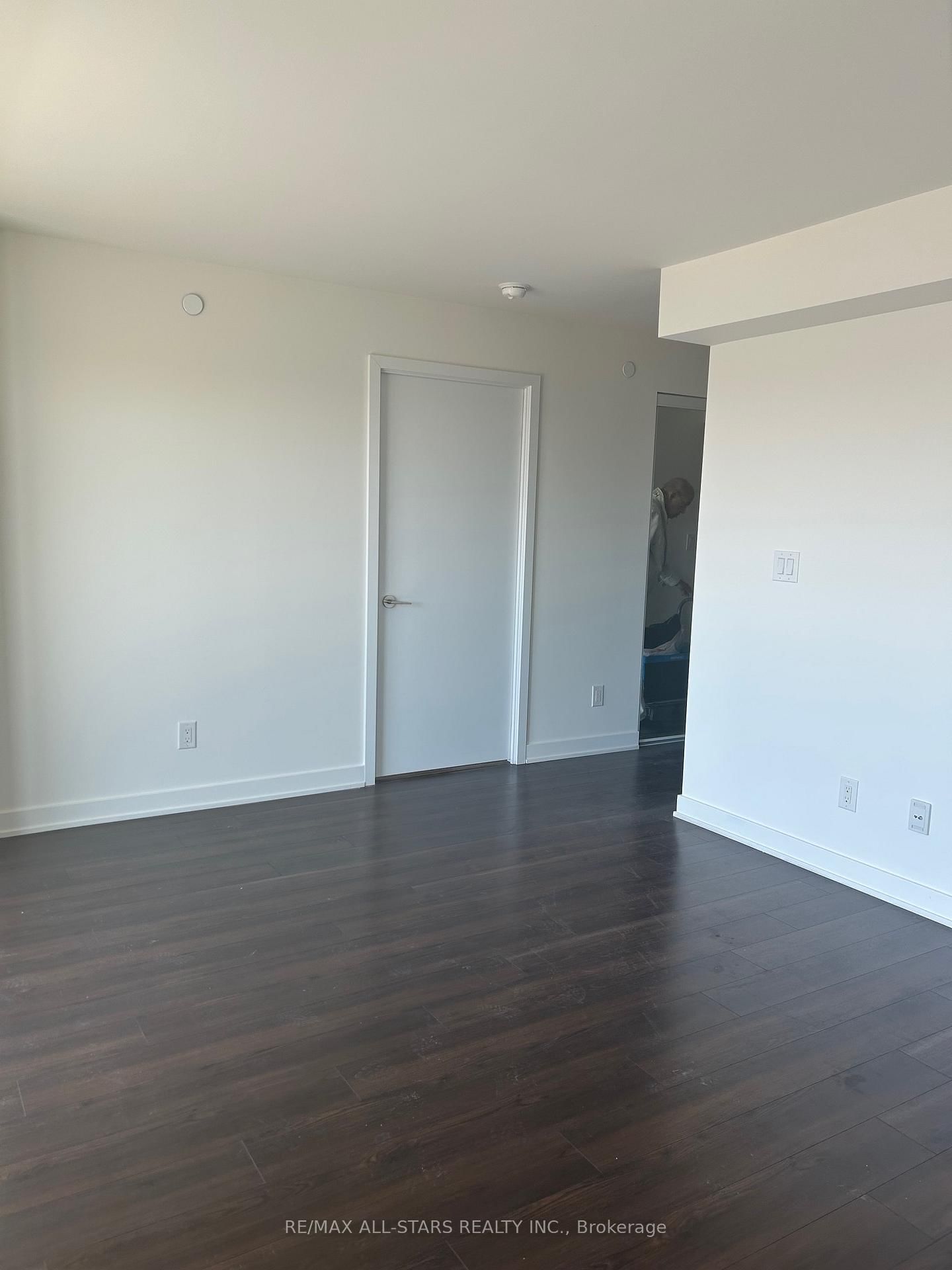 160 Flemington Road, Unit 1004 - Photo 11