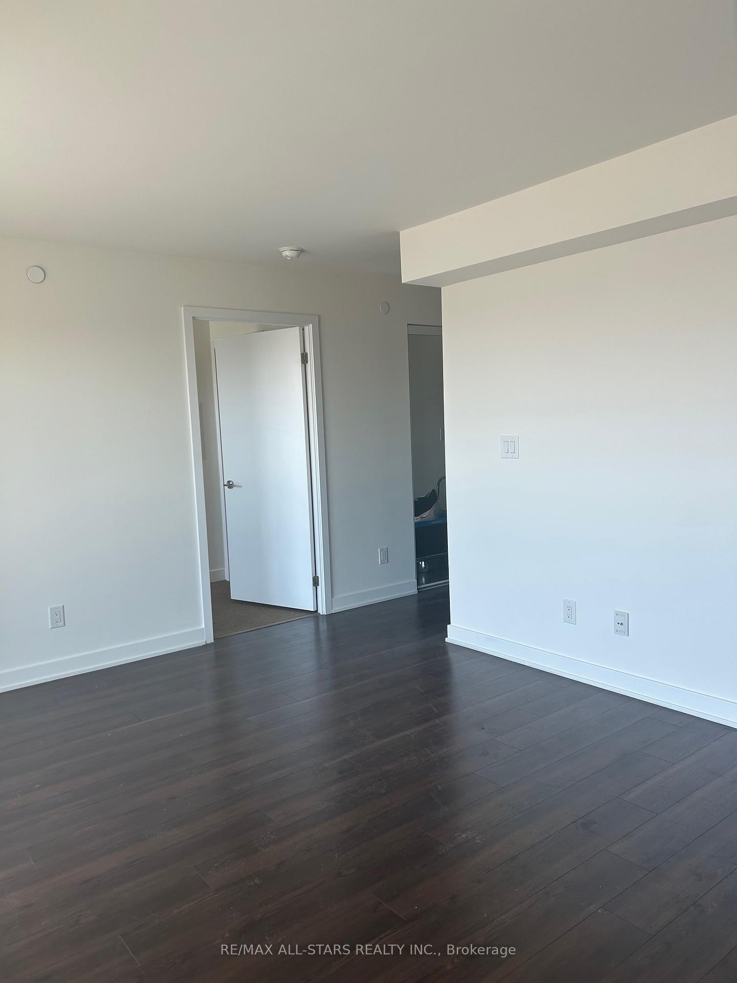 160 Flemington Road, Unit 1004 - Photo 12