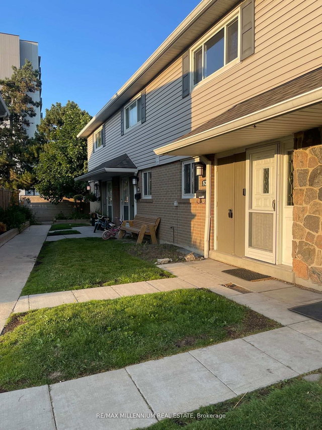 52 Village Court