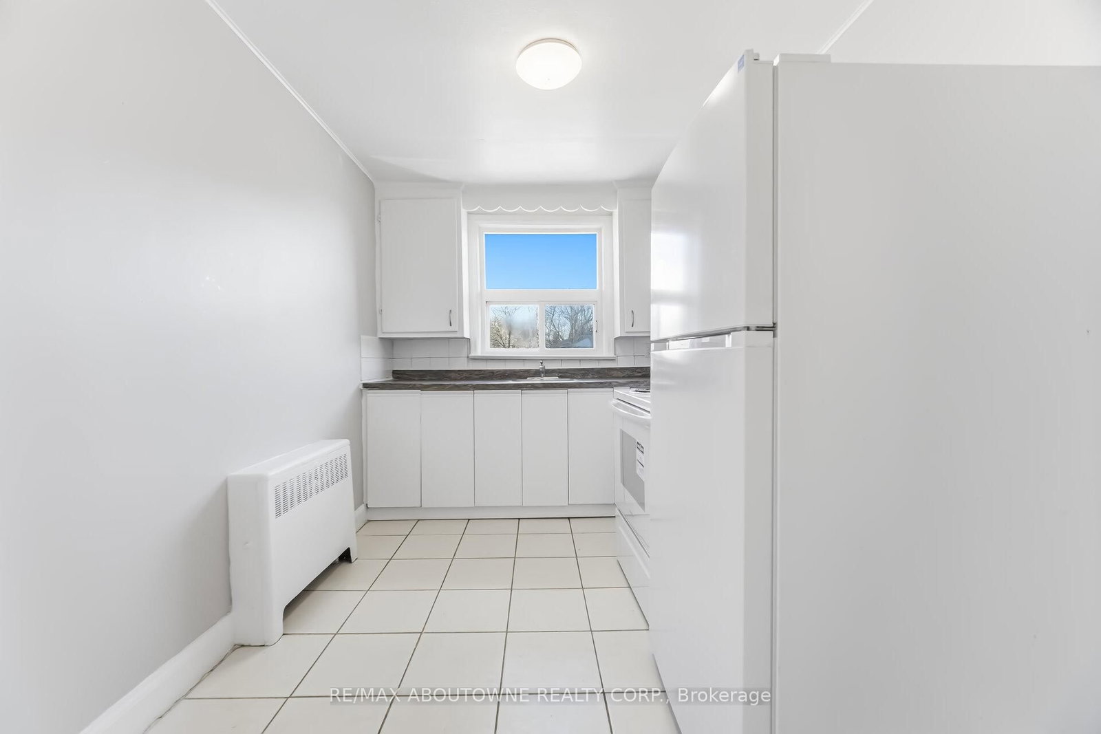 1047 Churchill Avenue E, Unit 5 - Photo 13