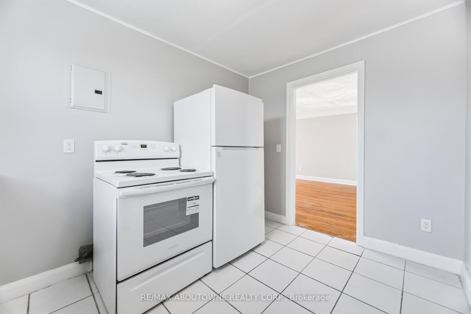 1047 Churchill Avenue E, Unit 5 - Photo 14