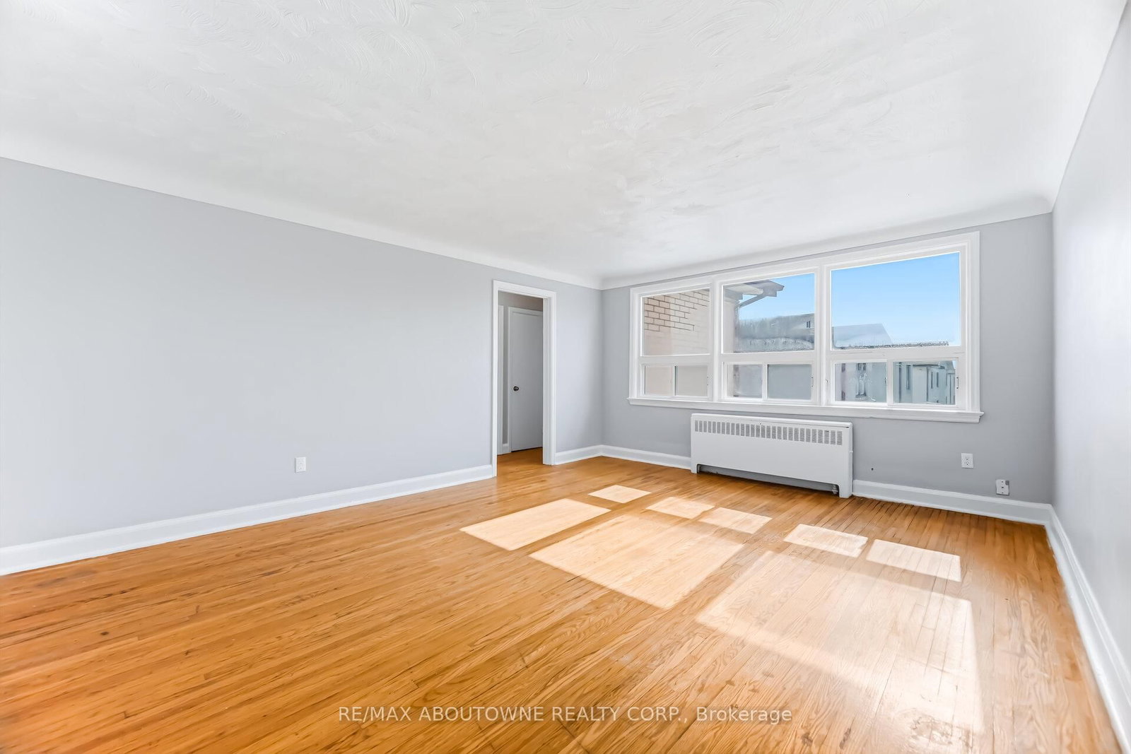 1047 Churchill Avenue E, Unit 5 - Photo 7
