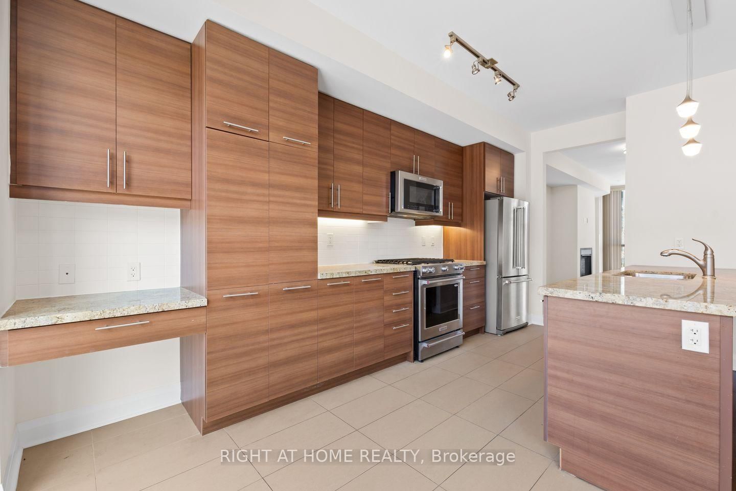 5030 Four Springs Avenue, Unit 3 - Photo 14
