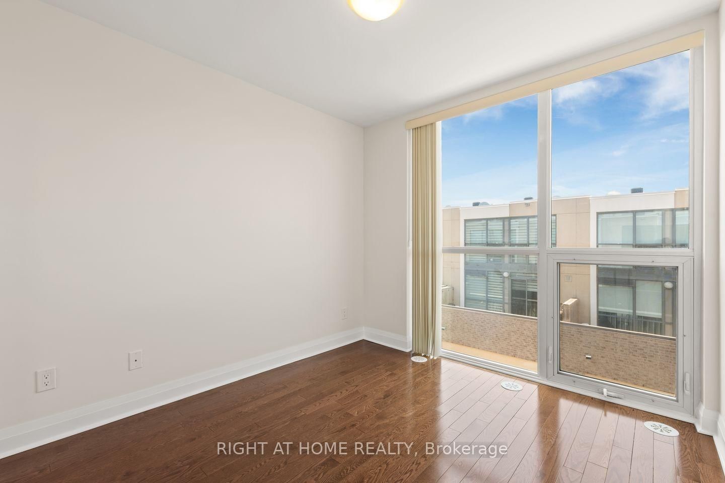 5030 Four Springs Avenue, Unit 3 - Photo 23